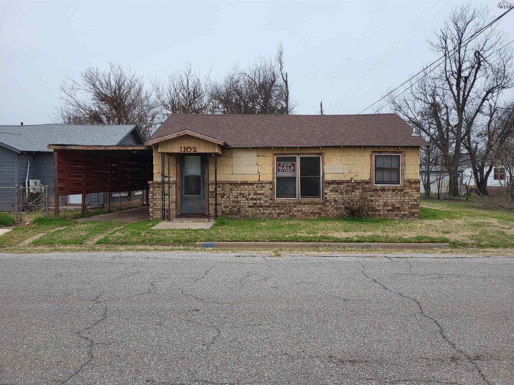 1102 NEFF AVENUE, Wichita Falls, TX 76301