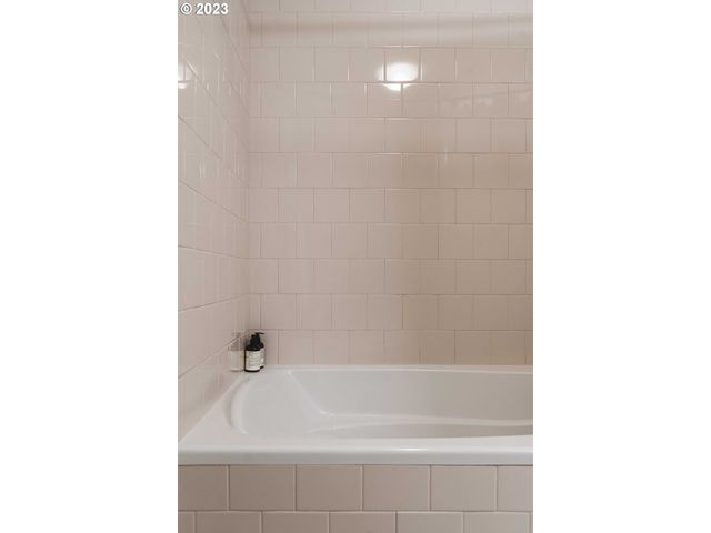 1221 Sw 10TH Ave 612, Portland, OR 97205