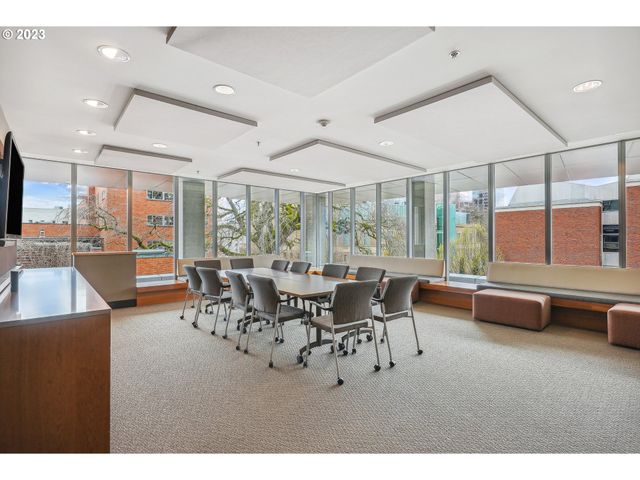 1221 Sw 10TH Ave 612, Portland, OR 97205