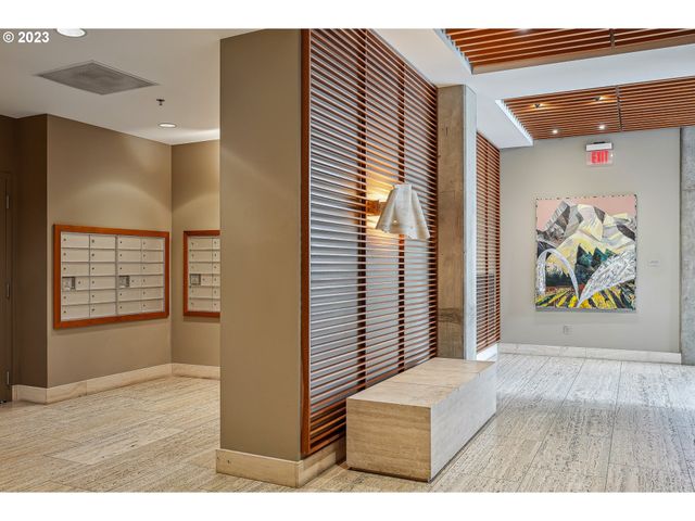 1221 Sw 10TH Ave 612, Portland, OR 97205