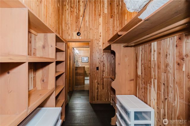 6350 Lariat Loop, Bainbridge Island, WA 98110