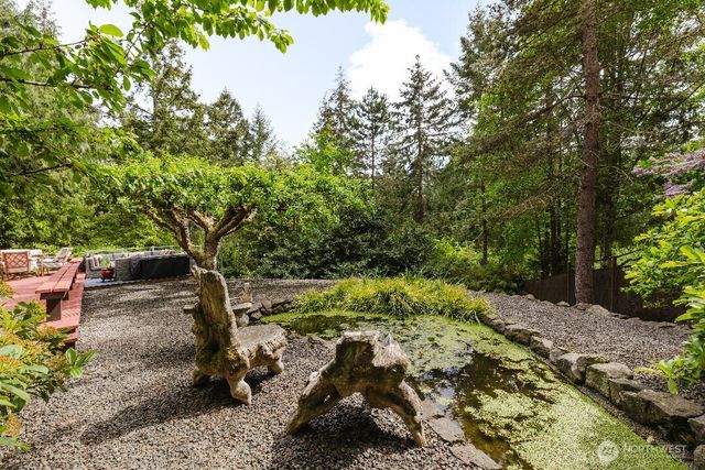 6350 Lariat Loop, Bainbridge Island, WA 98110