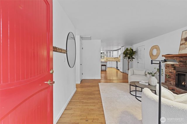 12121 NE 66th Street, Kirkland, WA 98033