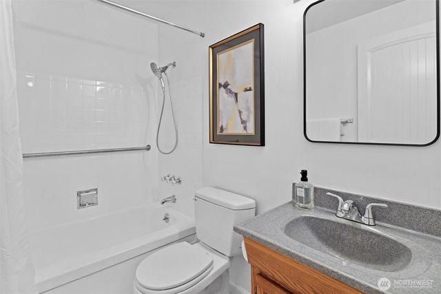 12121 NE 66th Street, Kirkland, WA 98033