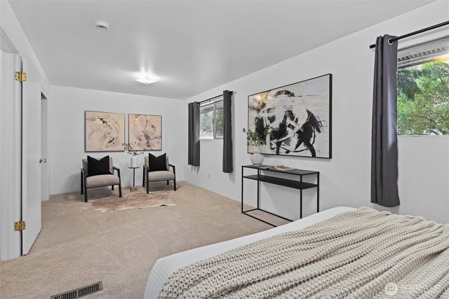 12121 NE 66th Street, Kirkland, WA 98033