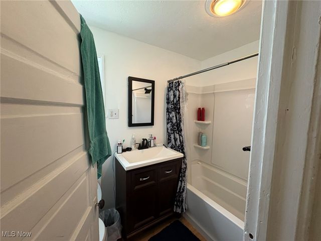 1014 W 20th Street, Lorain, OH 44052