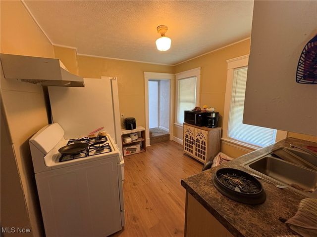 1014 W 20th Street, Lorain, OH 44052