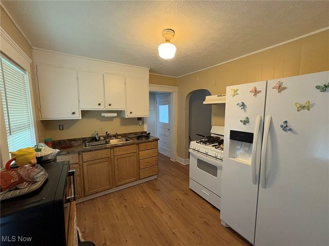 1014 W 20th Street, Lorain, OH 44052