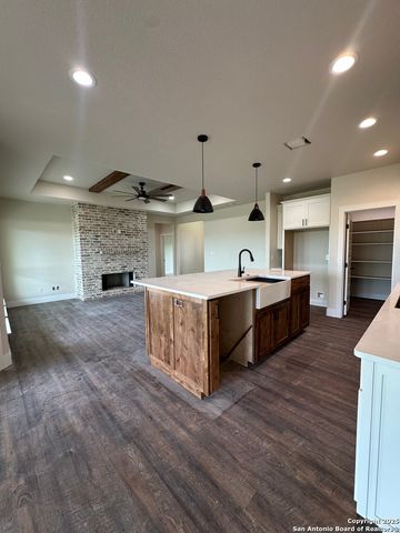 720 N Dickson, Poth, TX 78147