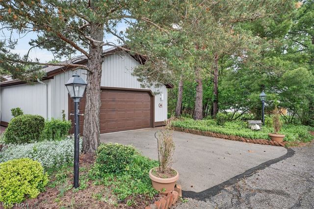 31 Pinewood Drive, Medina, OH 44256