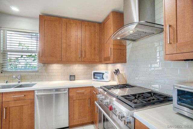 961 9Th, Imperial Beach, CA 91932