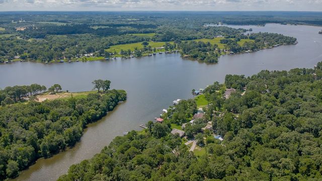 822 County Road 2297, Mineola, TX 75773