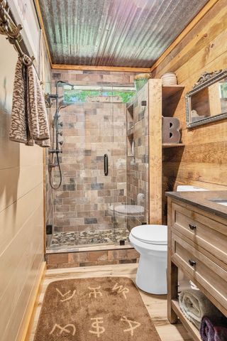 822 County Road 2297, Mineola, TX 75773