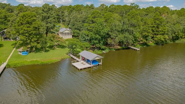 822 County Road 2297, Mineola, TX 75773