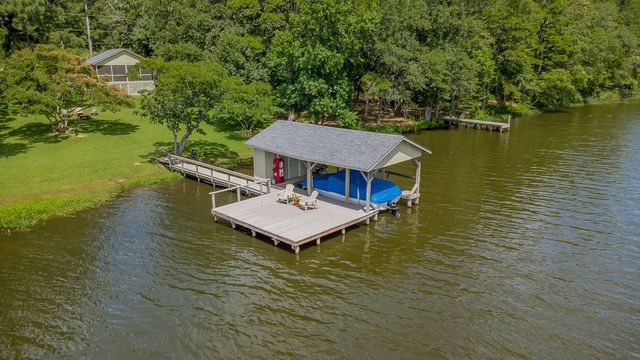 822 County Road 2297, Mineola, TX 75773