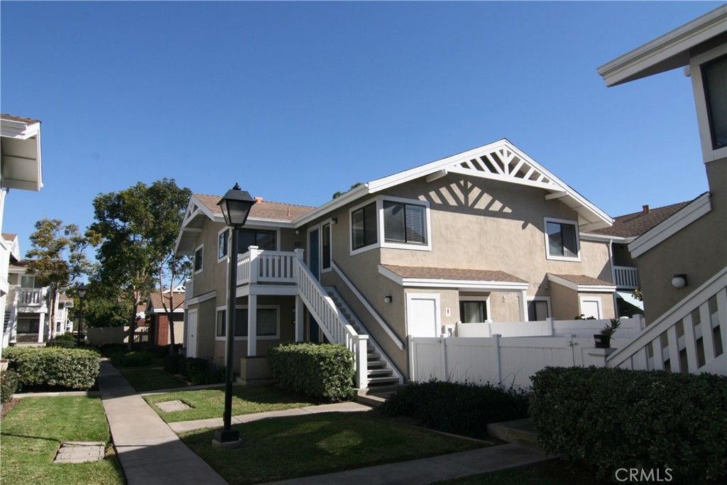 225 Tarocco, Irvine, CA 92618