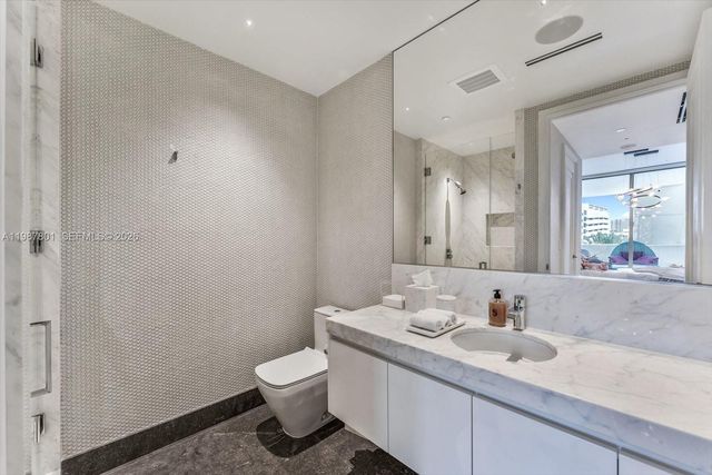 17901 Collins Ave 404, Sunny Isles Beach, FL 33160