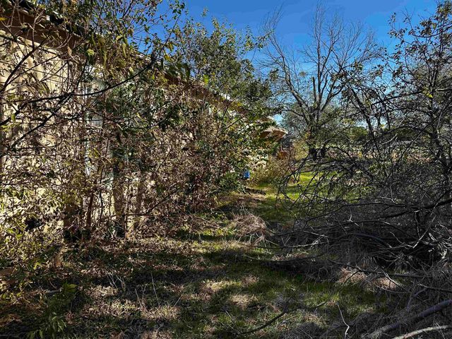 108 E WARD STREET, Petrolia, TX 76377