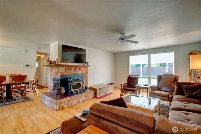 21264 Plaza Drive, Sedro Woolley, WA 98284