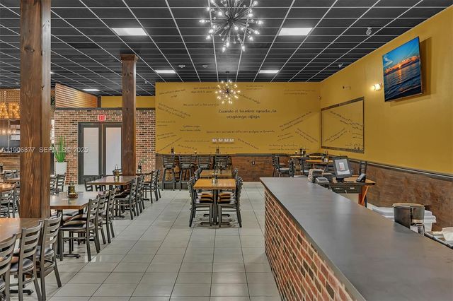 17 NE 1st Rd, Homestead, FL 33030