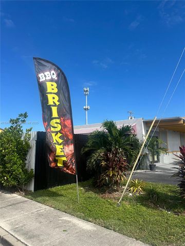 17 NE 1st Rd, Homestead, FL 33030