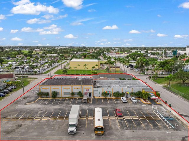 17 NE 1st Rd, Homestead, FL 33030