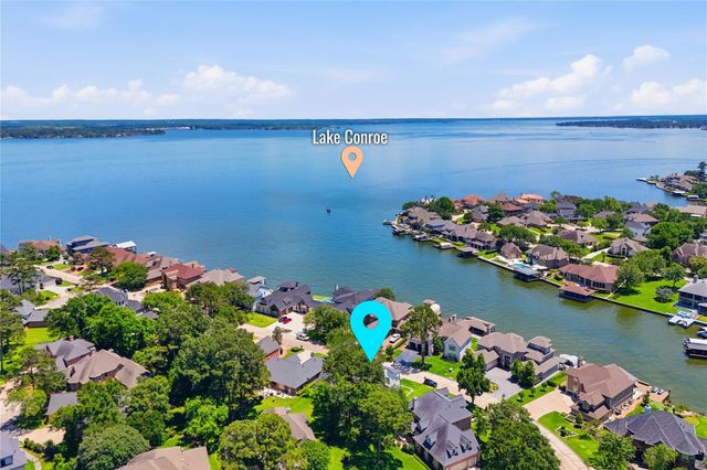 240 Sarasota Circle S, Montgomery, TX 77356