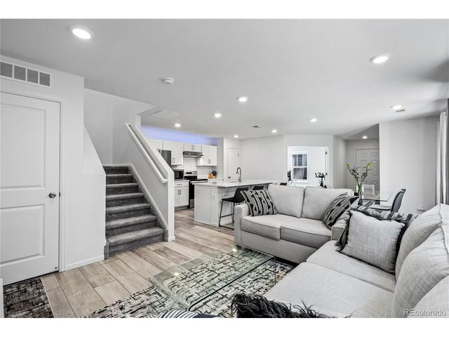 28330 E 6th Pl, Watkins, CO 80137