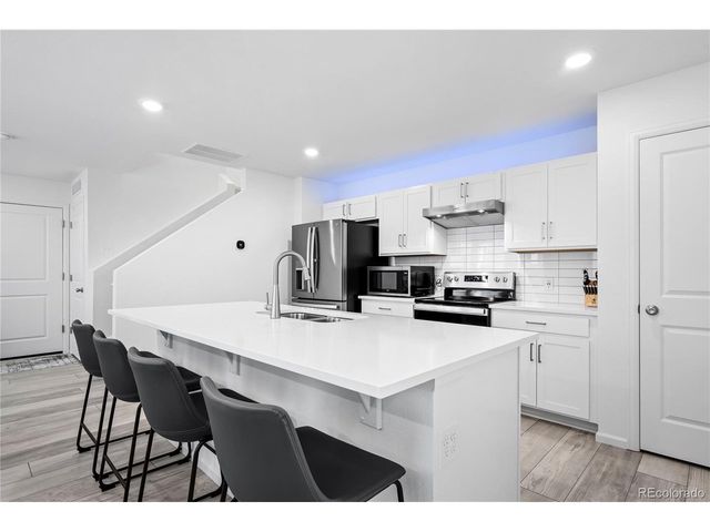 28330 E 6th Pl, Watkins, CO 80137