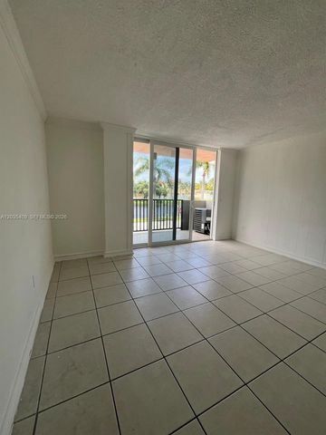 2075 NE 164th Street 204, North Miami Beach, FL 33162