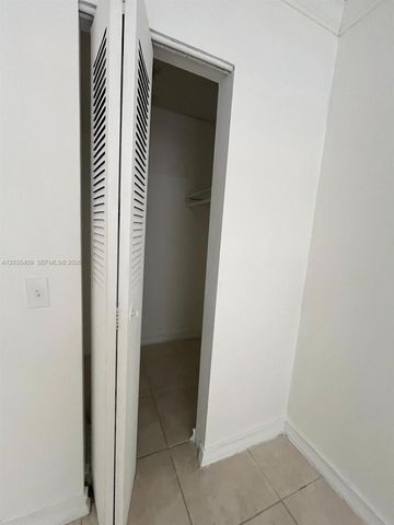 2075 NE 164th Street 204, North Miami Beach, FL 33162