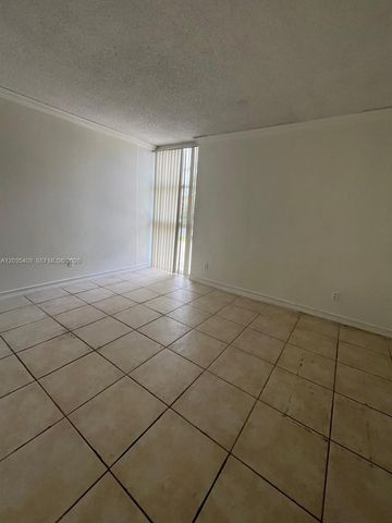 2075 NE 164th Street 204, North Miami Beach, FL 33162