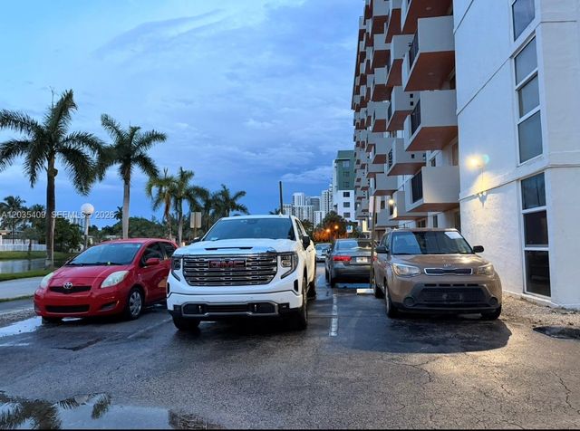 2075 NE 164th Street 204, North Miami Beach, FL 33162