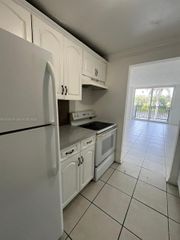 2075 NE 164th Street 204, North Miami Beach, FL 33162
