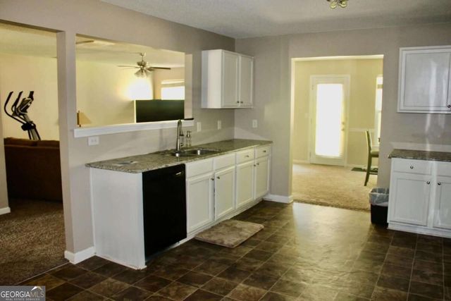 7809 Newbury Drive, Jonesboro, GA 30236