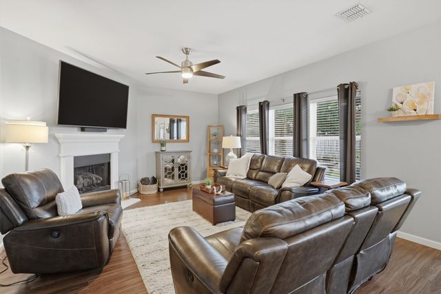 1405 Horseshoe Bend Court, Fort Worth, TX 76131