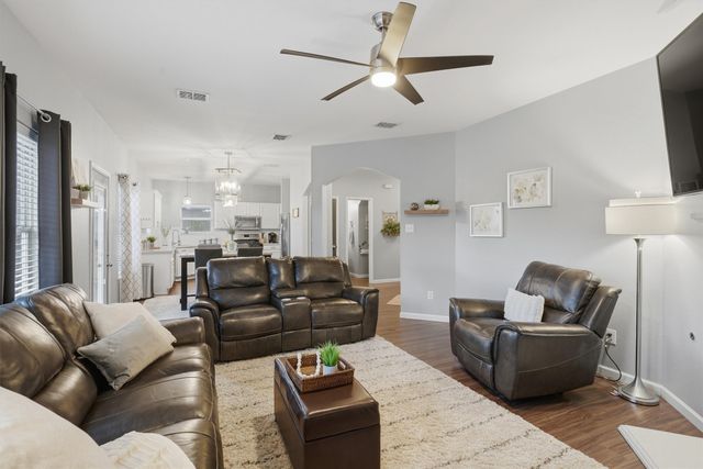 1405 Horseshoe Bend Court, Fort Worth, TX 76131