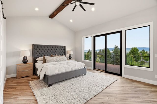 238 N Legacy Ridge Dr, Liberty Lake, WA 99019