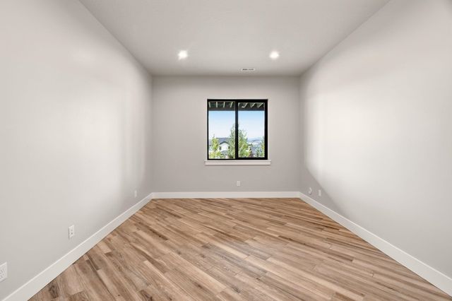 238 N Legacy Ridge Dr, Liberty Lake, WA 99019