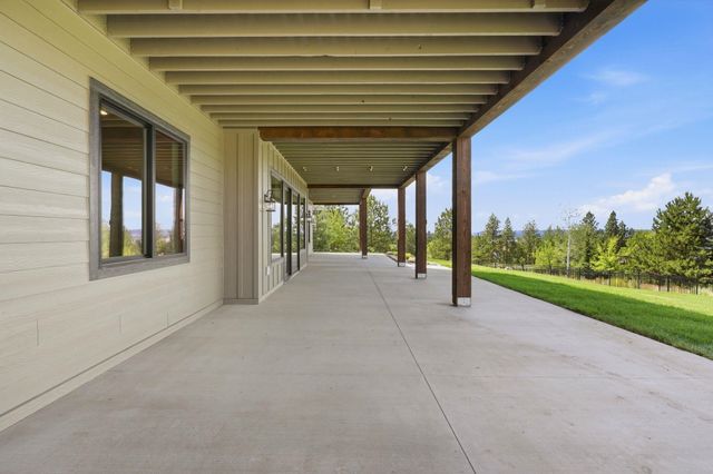 238 N Legacy Ridge Dr, Liberty Lake, WA 99019