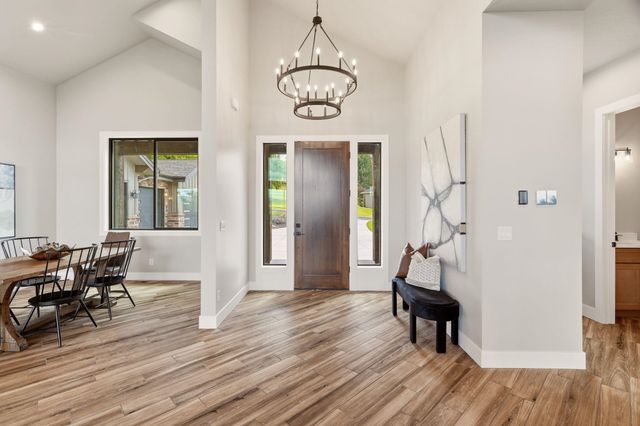 238 N Legacy Ridge Dr, Liberty Lake, WA 99019