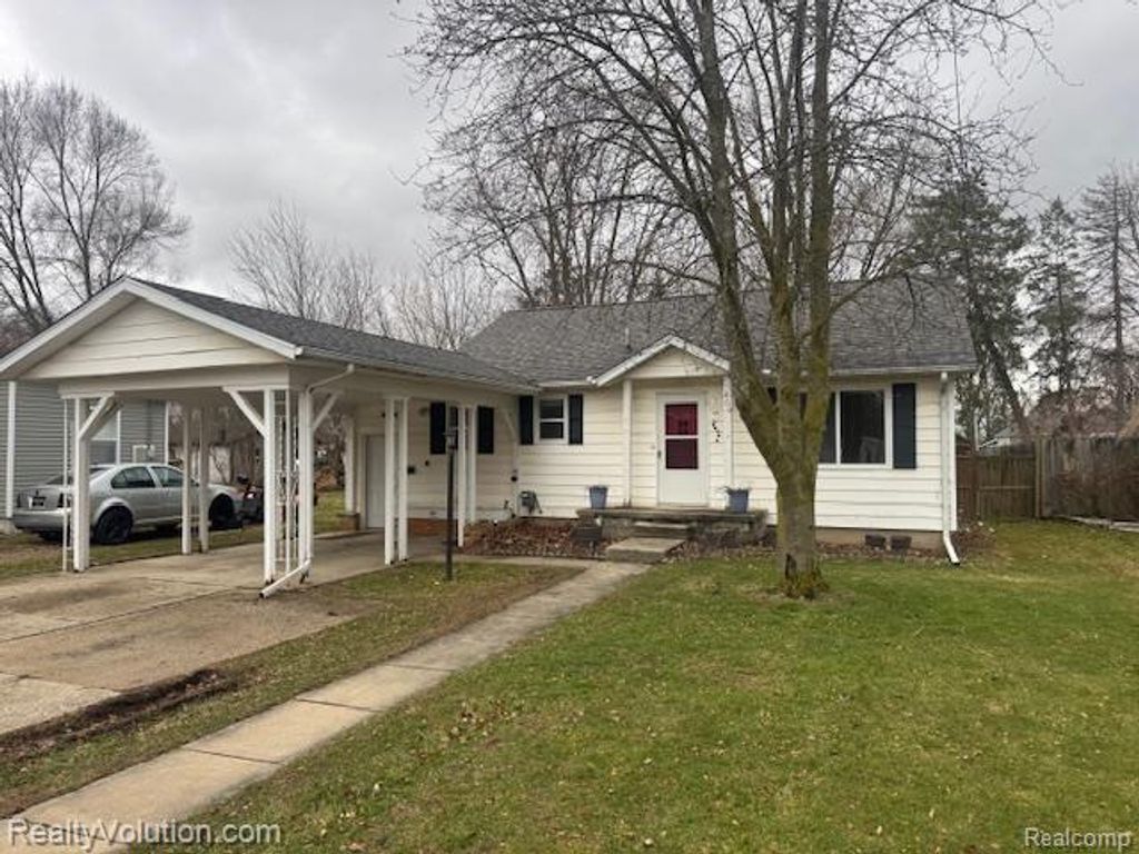 260 Dirgo Street, Imlay City, MI 48444
