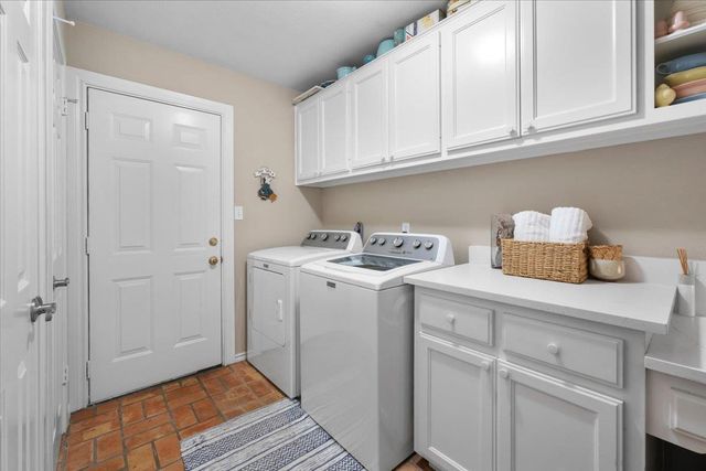 202 Treetop WAY, Buda, TX 78610