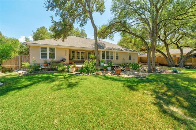 202 Treetop WAY, Buda, TX 78610