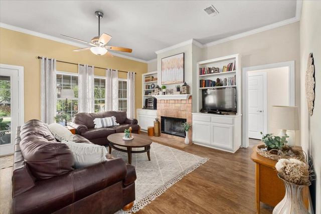 202 Treetop WAY, Buda, TX 78610