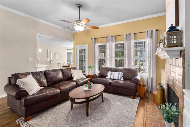 202 Treetop WAY, Buda, TX 78610