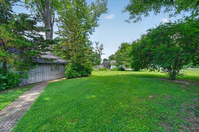 2424 W 61st Street, Indianapolis, IN 46228