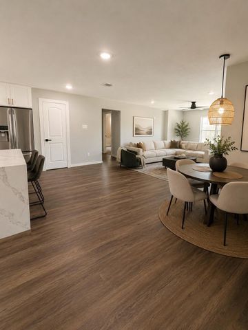 4935 Enyart Street, Houston, TX 77021