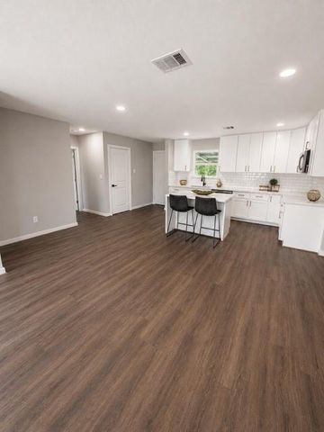 4935 Enyart Street, Houston, TX 77021