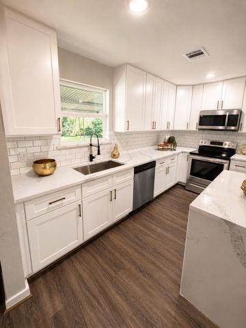 4935 Enyart Street, Houston, TX 77021